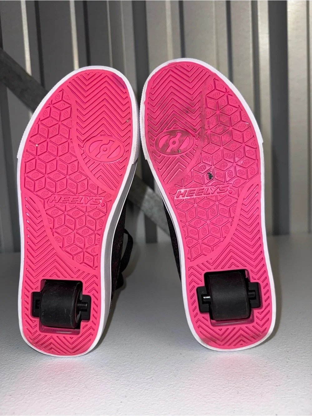 HEELYS Big Girls Pro 20 Doodle Print Wheeled Skate Casual Sneakers Size 4 YTH